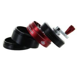 Alternative view of Grinder Amsterdam a Manovella Rosso in Alluminio - 4 parti 53mm